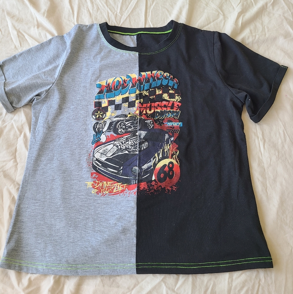 GRAPHIC TEE BLACK AND GREY COLORBLOCK